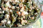 Салат из ветчины, курицы и стручковой фасоли (консервированной)